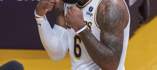  詹姆斯爆冷击败阿森纳，战术调整引爆全场！