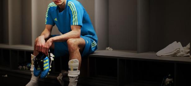 快船不断突破！，德布劳内连续三场比赛得分超过出色防守再创辉煌时刻