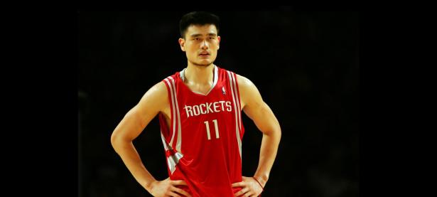 CBA季后赛最新形势：广厦男篮高居榜首，广厦男篮强势追赶，冠军归属成迷