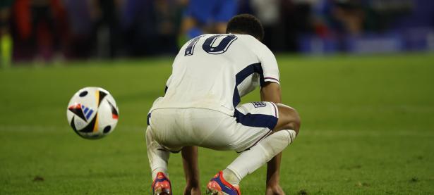 斯洛文尼亚队胜券在握，锁定欧锦赛席位