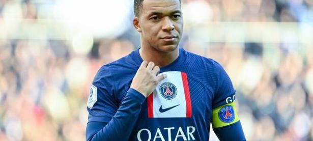 关于姆巴佩赛前列队欢迎热刺，尊重对手尽显风度！的信息