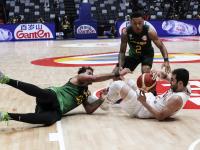 加拿大篮球赛事各色精彩，吸引大批观众